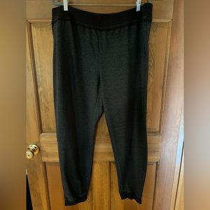 LOGO by Lori Goldstein DarkGrey French Terry Jogger with Raw Edge Detail size 1X